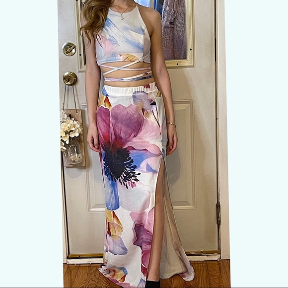 Showpo. Dresses & Skirts - Let Love Lead Two Piece Set in Pink Floral